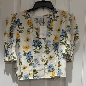 Sugarlips nwt M Floral Puff Sleeve Blouse - White and Blue